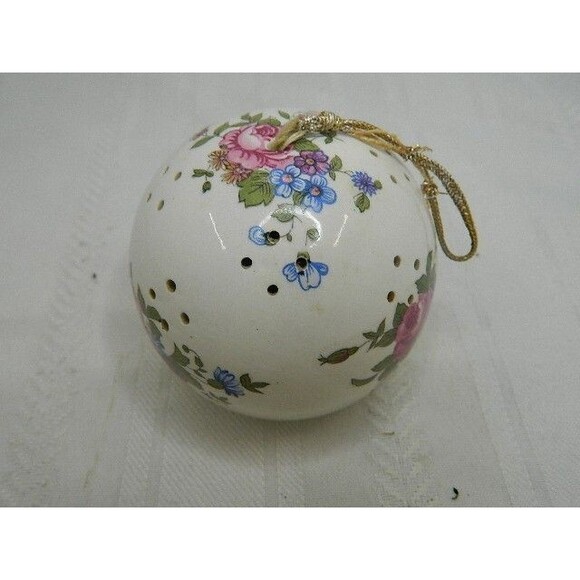 Vintage Porcelain Pomander Potpourri Ball Scent Diffuser Pink/Blue Floral Japan - Picture 3 of 6